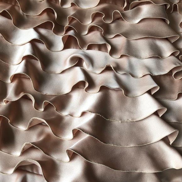 Ruffled pencil skirt - Size 6 - Picture 4 of 5